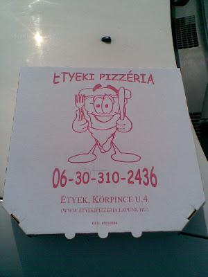Etyek, pizzeria,  olcsó,  rossz, étkezés,  pizza,  Budapest,  blog