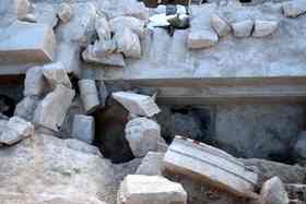 Collapse of architectural elements of Herod's mausoleum. (Credit: Image courtesy of Hebrew University of Jerusalem)