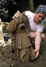 In 2006, archaeologists uncovered much of Villa Magna. Marco Maiuro found a statue of Hercules in the rubble