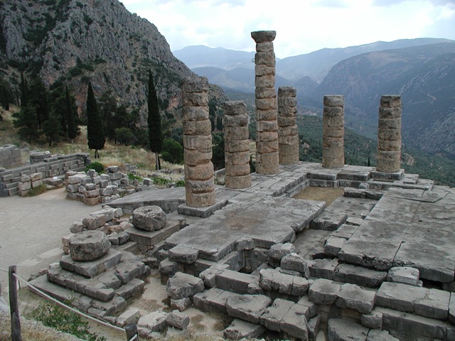 [apollo_temple_front1[5].jpg]