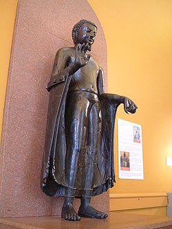 [250px-Sultanganj-budda[5].jpg]