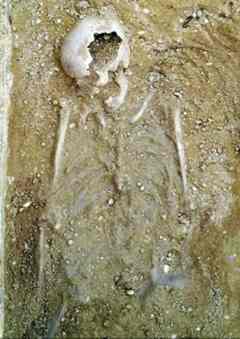 Archaeologicalists have unearthed a Roman buriel site on the proposed site of the Eastrea Community centre