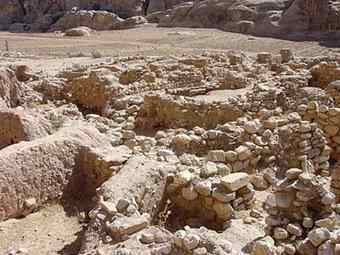 The Pre-Pottery Neolithic village of Beidha was occupied from 7200 BC to 6500 BC, in the first half of Pre-Pottery Neolithic B.
