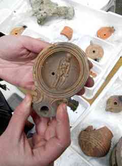 Plundered treasures on show in Rome.