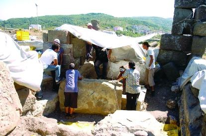 [ephesus-of-black-sea-unearthed-2010-08-31_l[5].jpg]