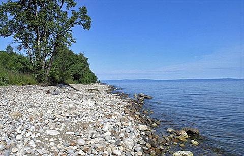 [russia_lake_baikal_31aug10_480[5].jpg]