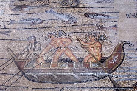 [4c7127e12955788e22fceac5efe2e06e[5].jpg]