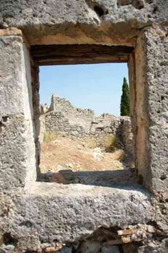 Ayios Athanasios_Palace of Odysseus_04