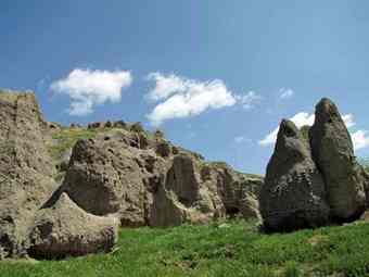 The Parthian dynastic edifice located on the hilltop of Mosalla tappeh