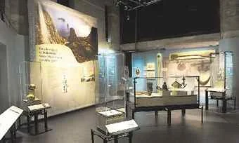 Mysterious Easter Island comes to life in artifacts