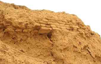 Sassanid ruins at Rustam-Kavadh_02