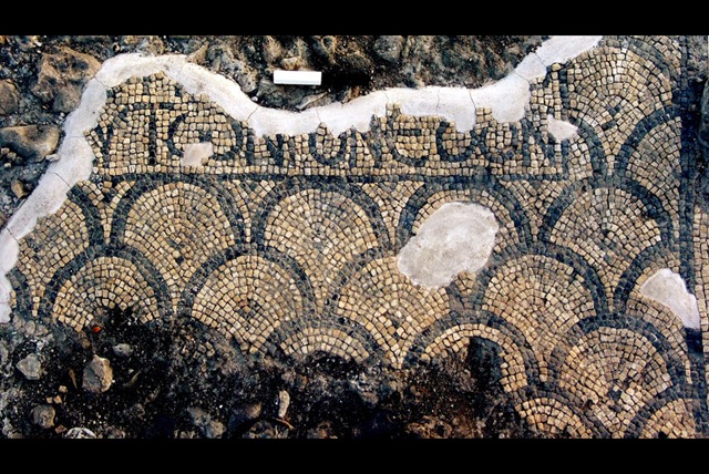 [Archaeologists-2[5].jpg]