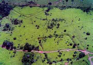 Mysterious in origin, these earth carvings are thought to be around 700 years old. Photo via Apolo11
