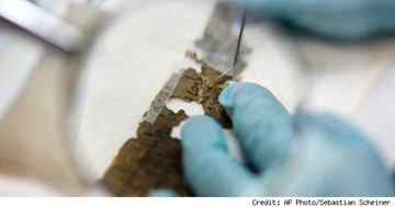 Israel and Google prepare to unfurl Dead Sea Scrolls for web viewing