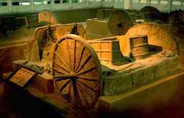 Horse-drawn carts unearthed from the Yin Ruins are seen in Anyang, Central China's Henan province. 