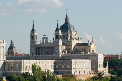 [Almudena_Cathedral_madrid[5].jpg]