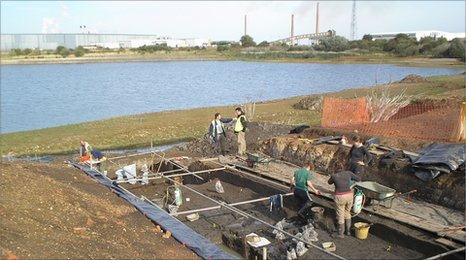 [_49860173_mustfarmpic1[5].jpg]