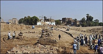 [PH2010111503165[5].jpg]