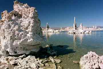 Mono Lake, site of a discovery that was either phenomenal or "flim-flam." (Mark Boster / Los Angeles Times)