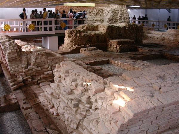 [lumbini_photo1[4].jpg]