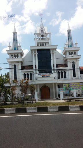 Gereja GMIM Baitani Lapangan