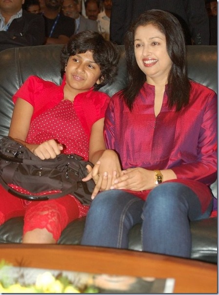 gautami-with-daughter-subbulakshmi