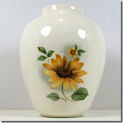 jillstreasurechest ceramic sunflower vase