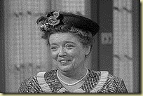 200px-First_Episode_Aunt_Bee_10101