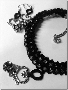 black tatted necklace (3)