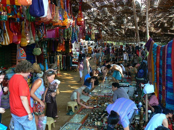 Imagini India Goa: bazar tibetan la Anjuna Market