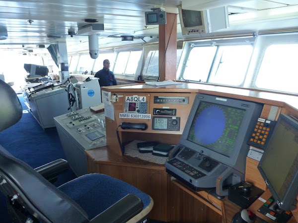 Imagini Antarctica: visit to the bridge.JPG
