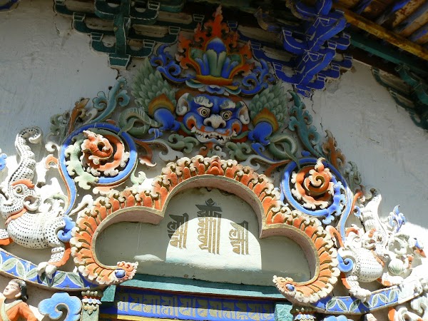 Obiective turistice Tibet: picturi murale.JPG