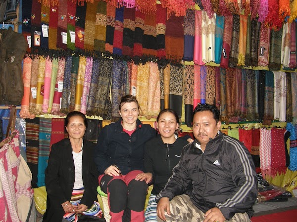 Imagini India: bazarul tibetan din Delhi