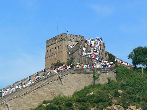 Imagini China: Marele Zid luat cu asalt.JPG