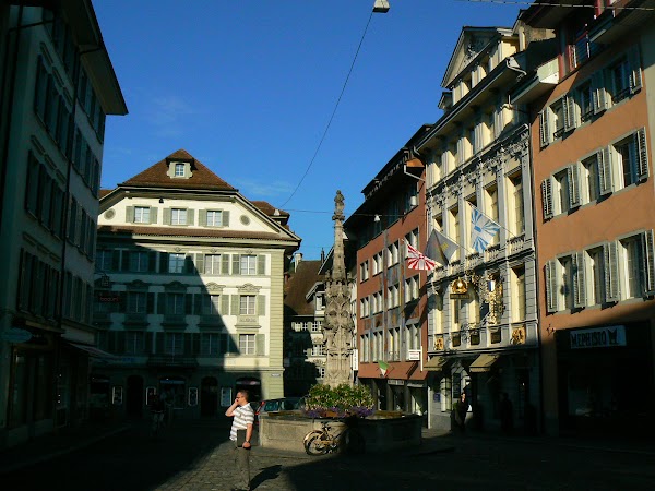 Obiective turistice Elvetia: orasul vechi Lucerna.JPG