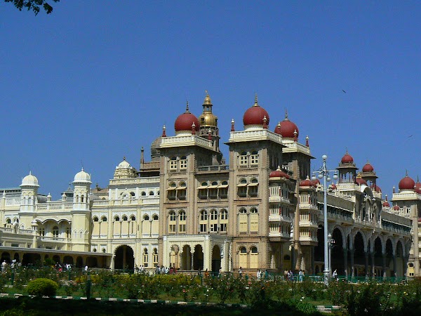 Obiective turistice India: palat maharajah Mysore