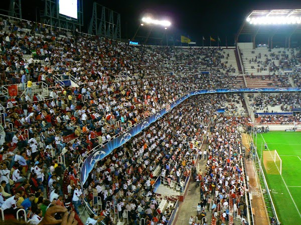 Obiective turistice Spania: tribuna stadionul Ramon Sanchez Pizjuan