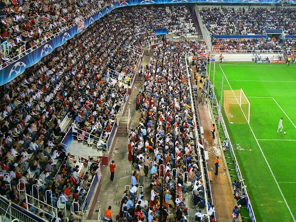 Obiective turistice Spania: tribuna stadionul Ramon Sanchez Pizjuan