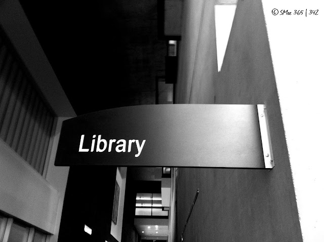 Apple iPhone 4 | @ 3.9mm | f/2.8 | ISO 250 | 1/15s | (A)