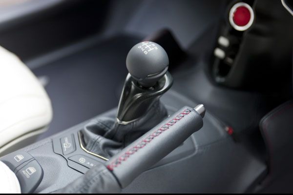 Toyota FT-86 Concept Gear knob