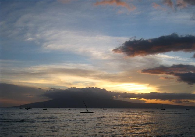 [Hawaii Landscapes_08 (Medium)[4].jpg]