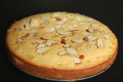 photo of an Almond tea cake