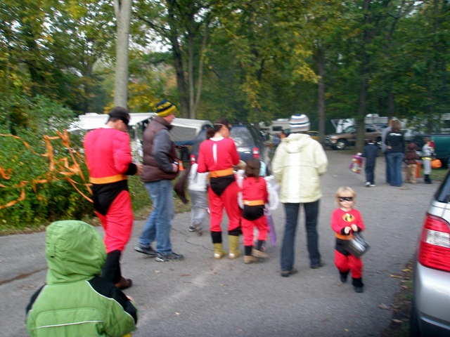 [AlgHalloween10090472.jpg]