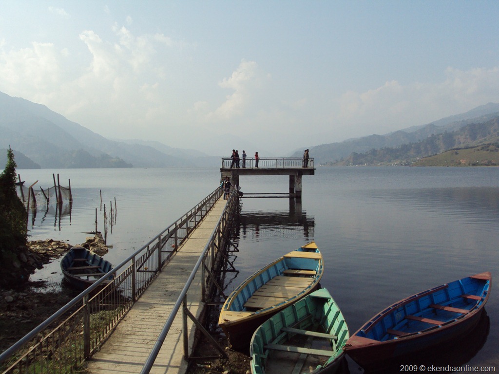 [phewa_lake_pokhara14.jpg]