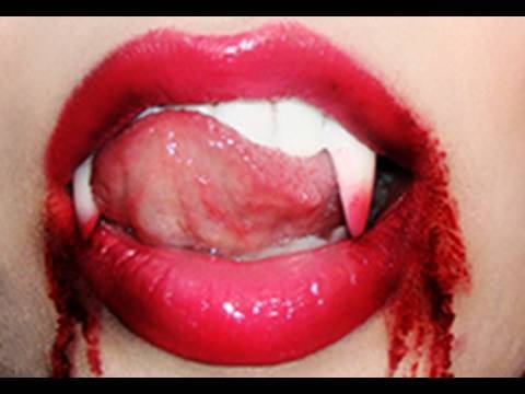 maquillaje vampiro boca