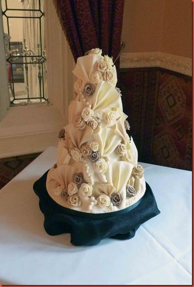 Chcolate-Ruffle-and-Fans-wedding-cake