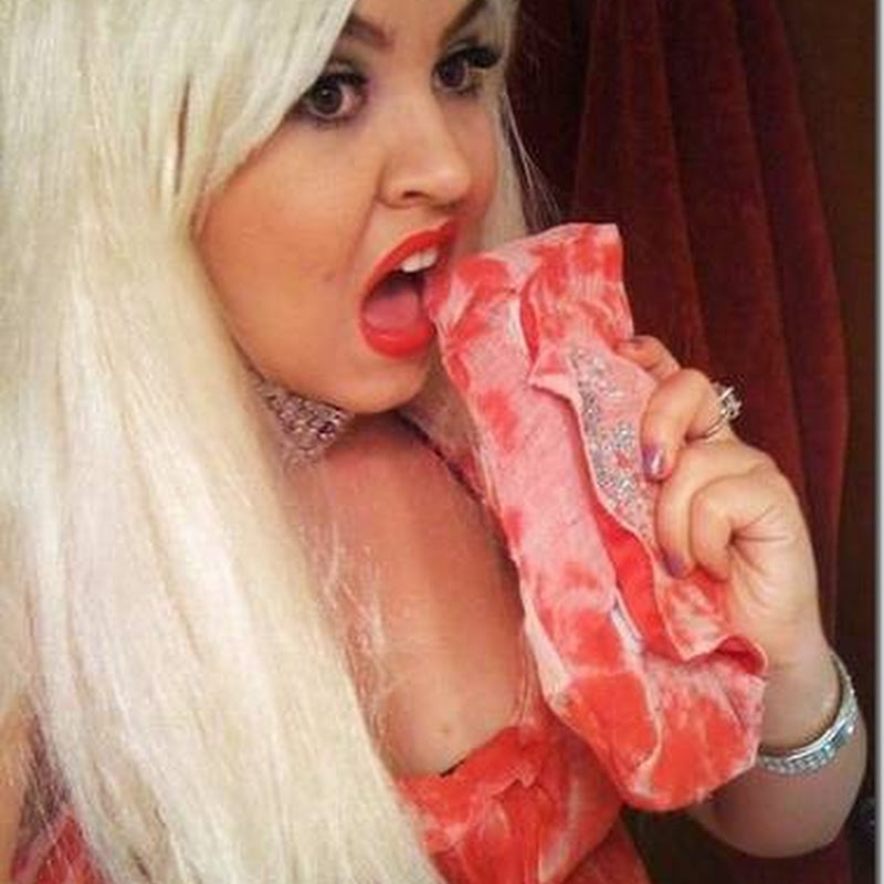 Disfraz casero de Lady Gaga con el vestido de trozos de carne