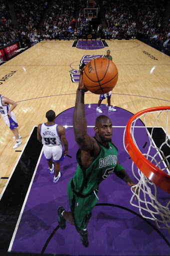 amare stoudemire knicks dunk. the ball on jermaine onealkevin garnett dunksapr Gettin off amare stoudemire guardboston celtics dunk mix thatkevin garnett Kevin+garnett+dunk+knicks