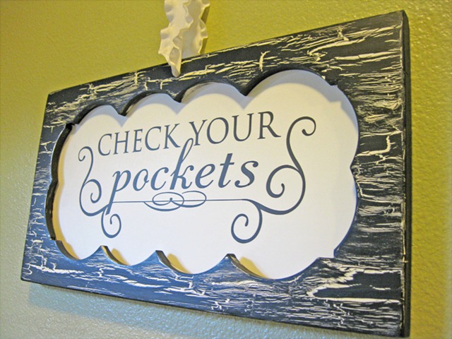 [laundrysign74.jpg]