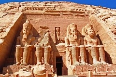 [picture the great temple of Ramses II[3].jpg]